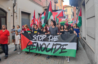 Alessandria - "Il corteo più partecipato della storia" per Gaza e la Flotilla: migliaia in piazza