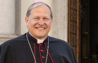 Alessandria -  Sotto osservazione il Vescovo Guido Gallese: il Vaticano invia un ispettore